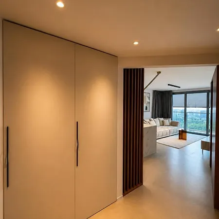 Eurovea Tower, 27th Floor Apartment, Free Parking Apartment