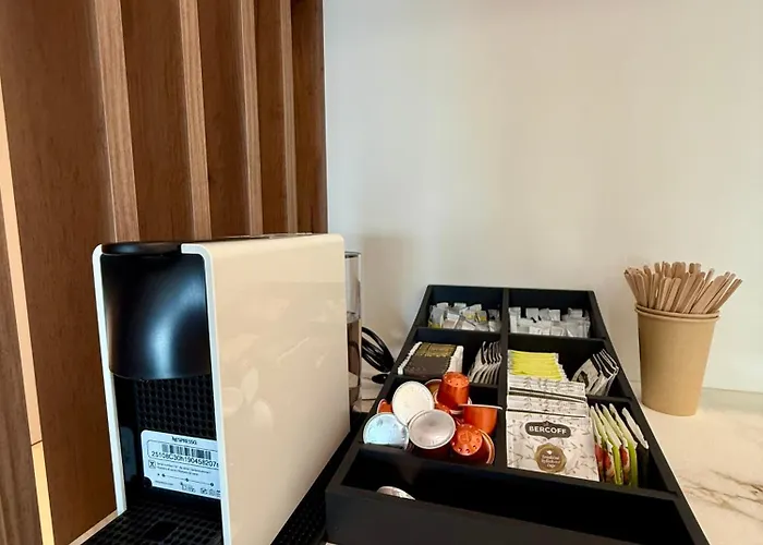 Eurovea Tower, 27th Floor Apartment, Free Parking * 布拉迪斯拉发