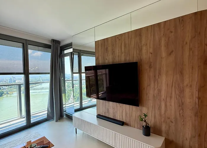 Eurovea Tower, 27th Floor Apartment, Free Parking Bratislava